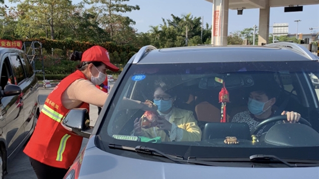 同安區(qū)：企業(yè)熱心捐贈 愛心傳遞溫暖防疫一線